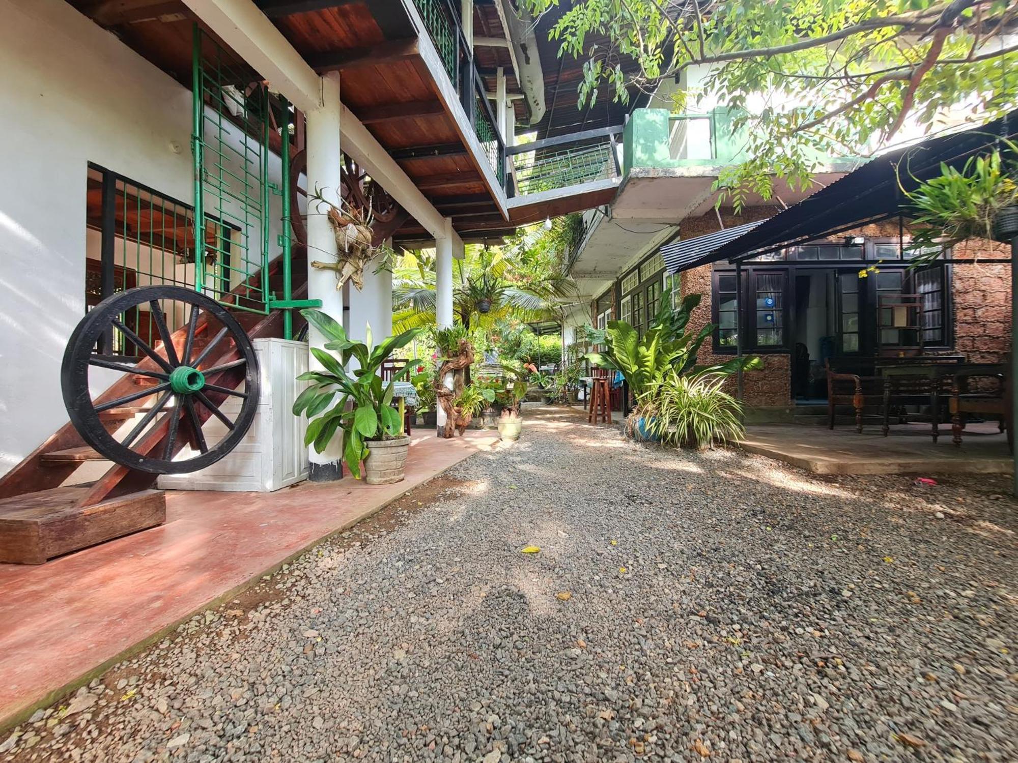 Hill Side Kings Villa ฮิกคาดูวา ภายนอก รูปภาพ